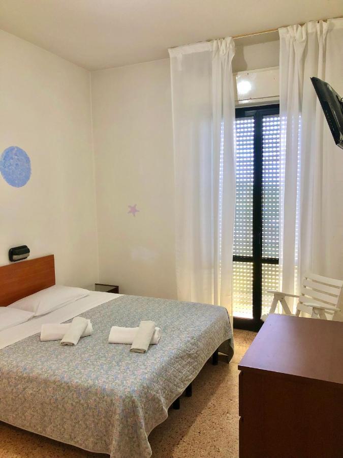 Hotel Criss 里米尼 外观 照片