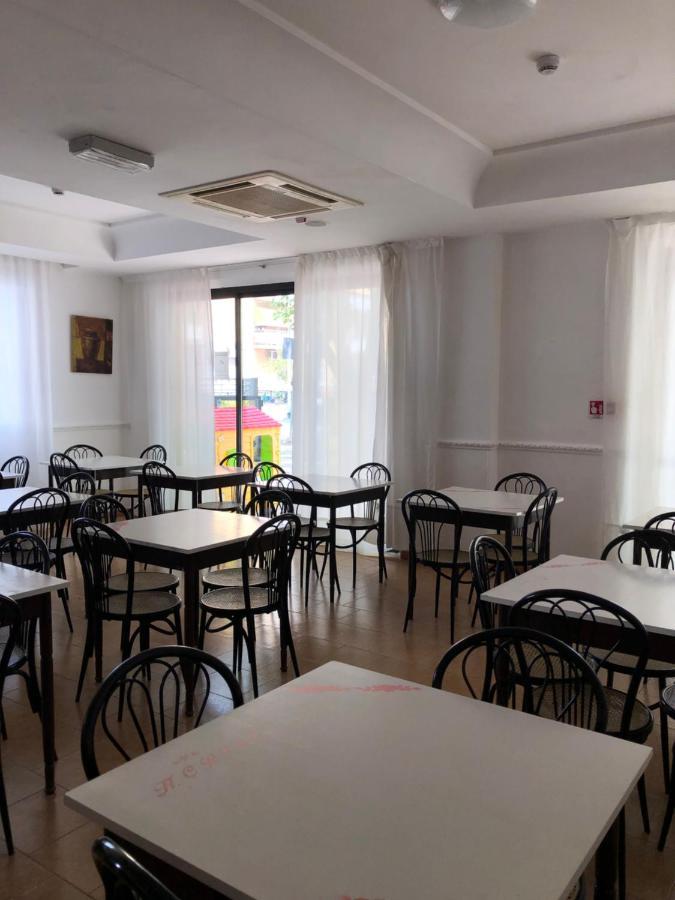 Hotel Criss 里米尼 外观 照片